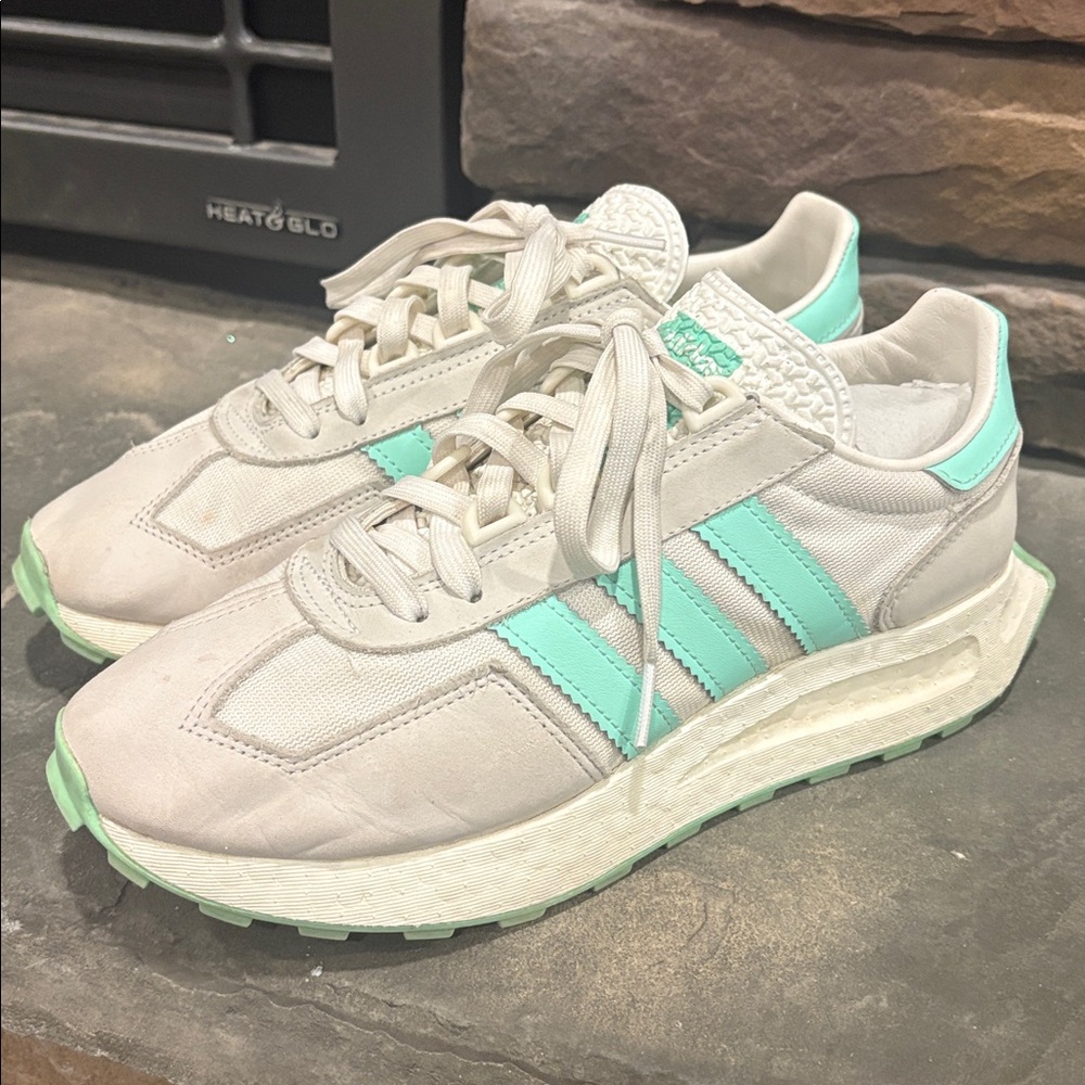 Adidas Womens Retropy E5 HQ4385 Gray/‎ Mint Green  Running Shoes Sneakers Size 8